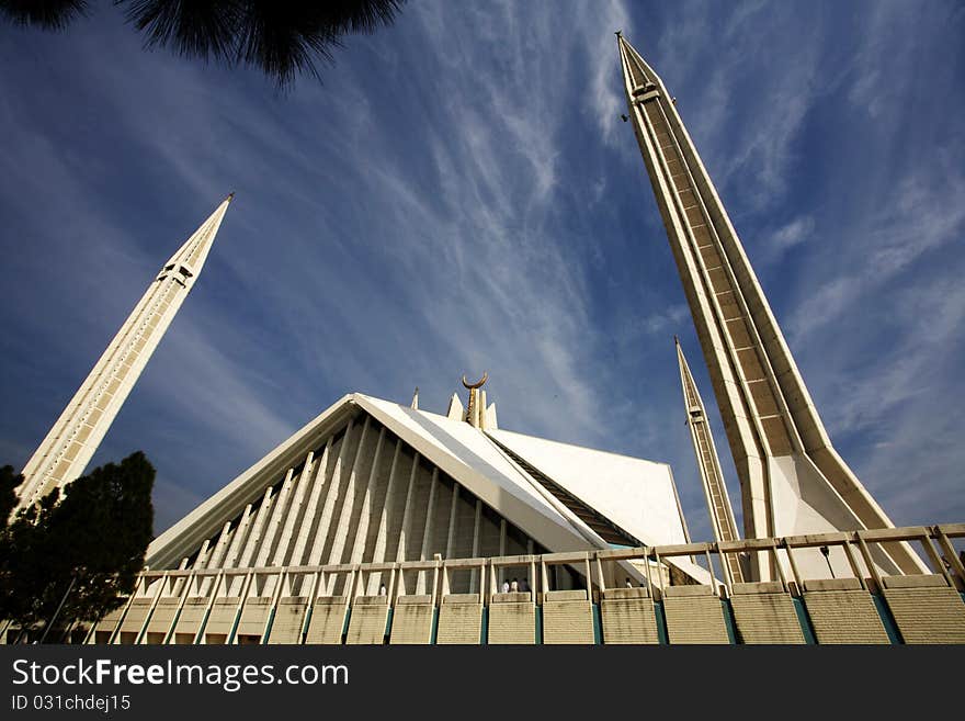 Side view of monstrous Faisal Mosque in Islamabad, Pakistan