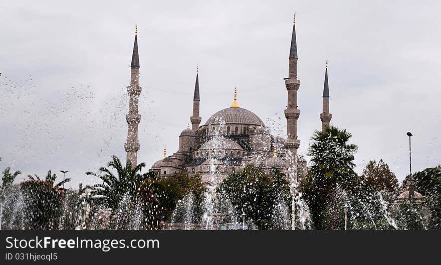 Beautiful Sultanahmet Mosque in Istanbul