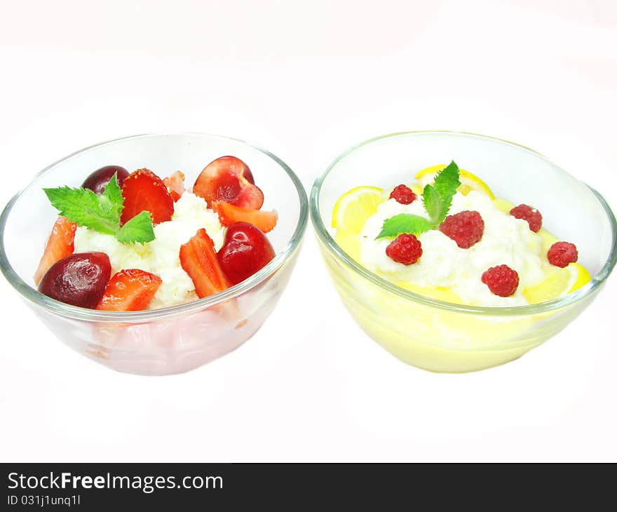 Two cherry desserts with dairy pudding and jelly