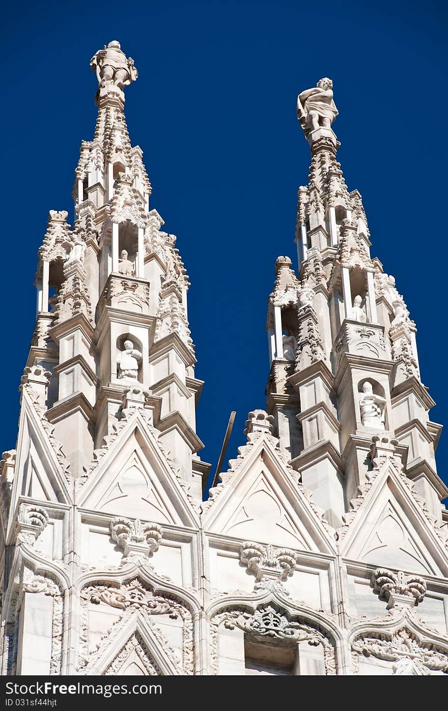 Milan Cathedral architecture and statues