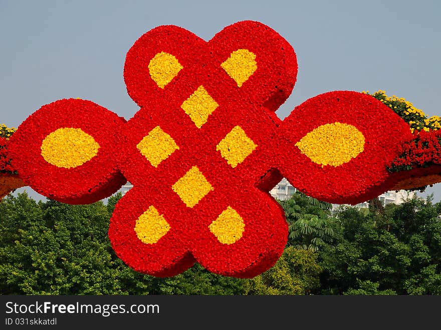 Symbol of Chinese Knot made by flowers