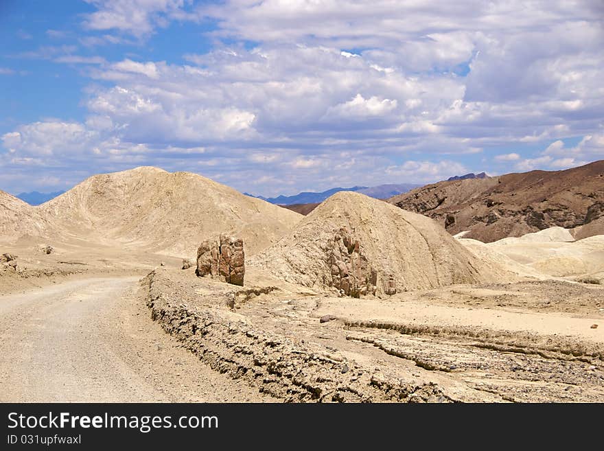 Dirt road, Death Valley National Park