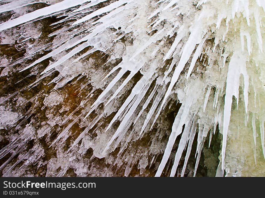 Dangerous icicles