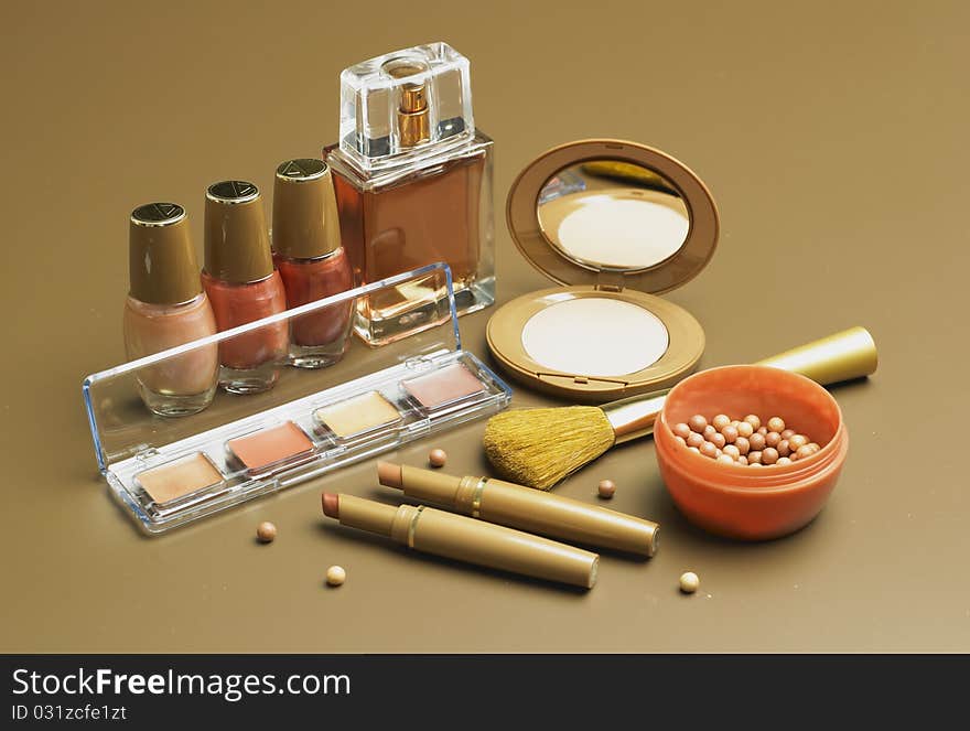 Decorative cosmetics