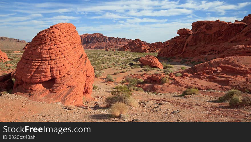 Early morning landscape at the Beehives in the Valley of Fire, Nevada.