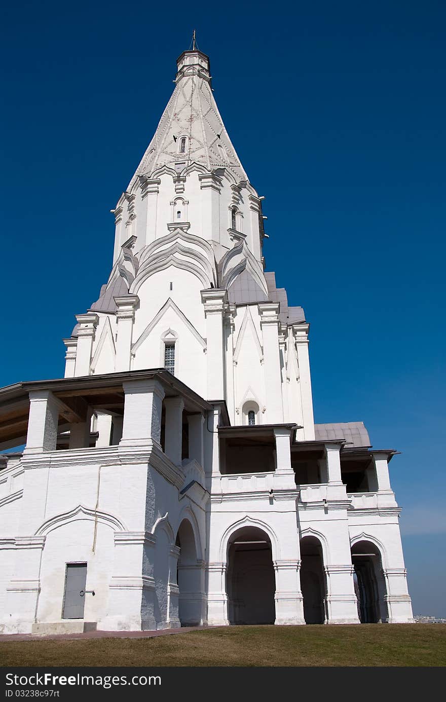 White stone church in Moscow