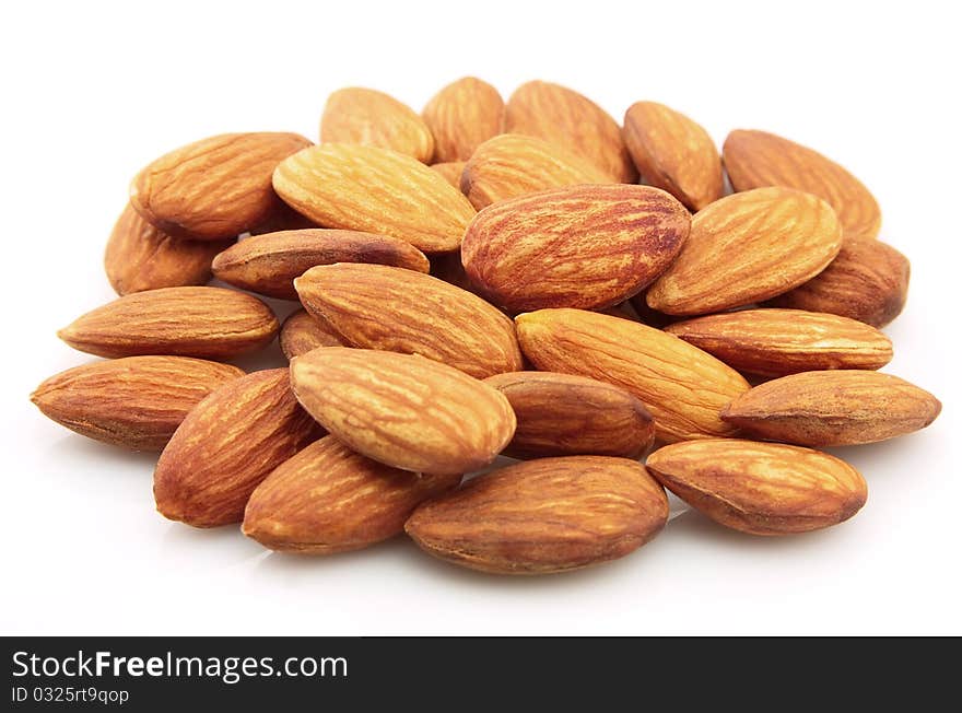 Dry almonds