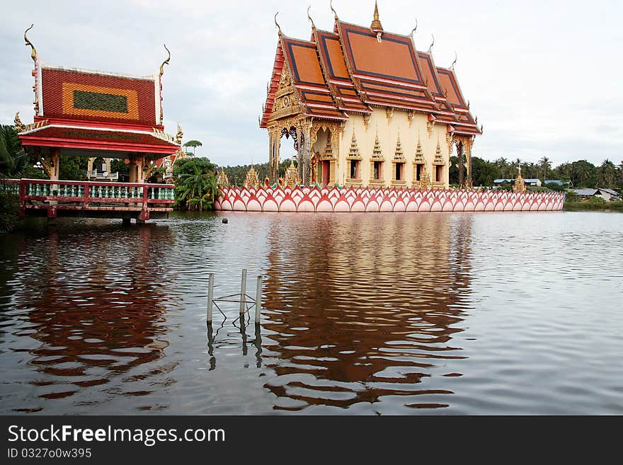 The temple it's in the pool.