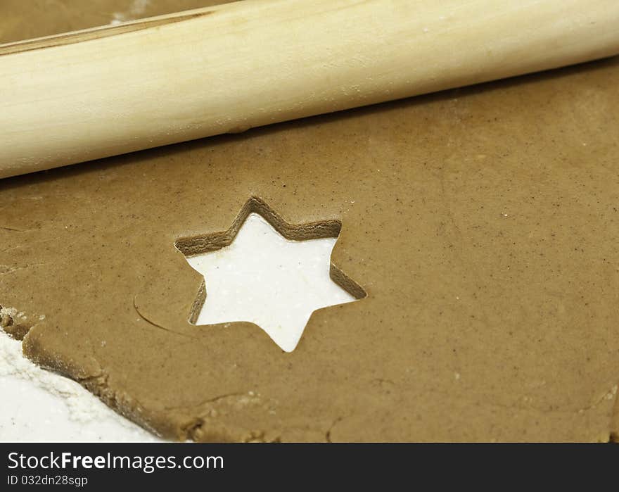 Star shape void in cookie dough