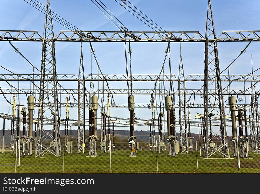 Electrical power station with sky