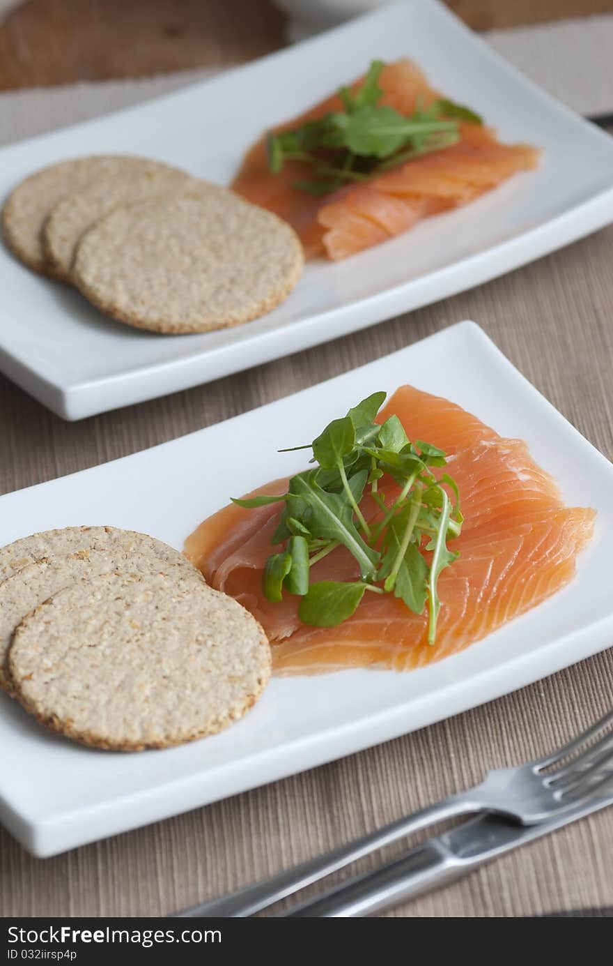 Smoked salmon with oatcakes