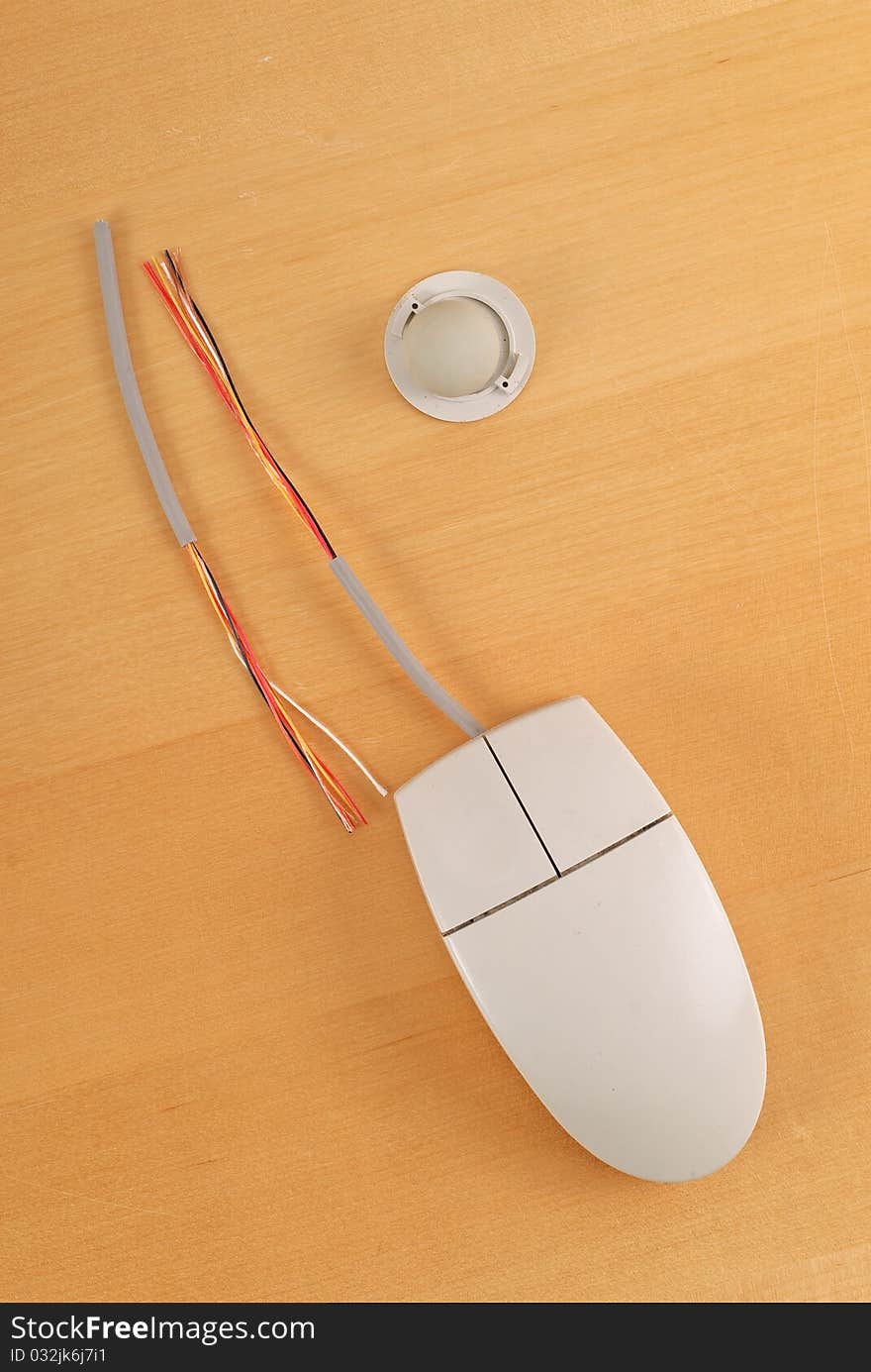 Computer Wiring Repair With Mouse