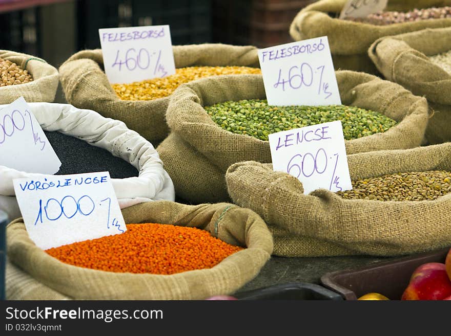 Lentil and other seeds in the market