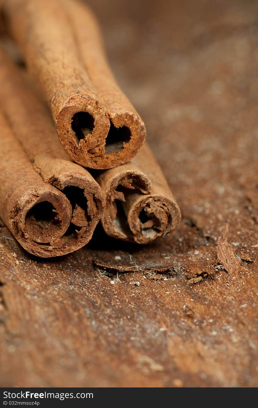 Cinnamon pile