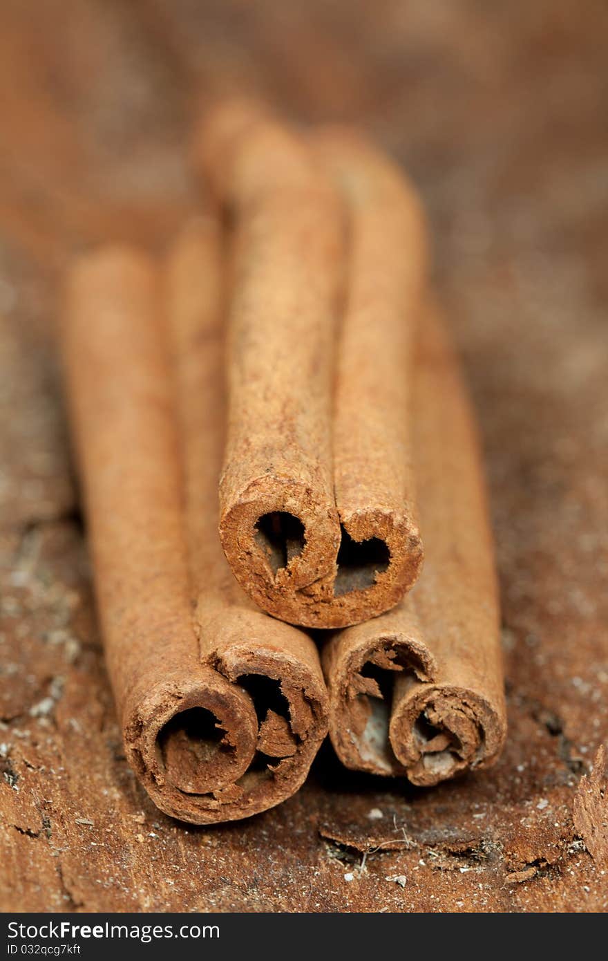 Cinnamon Pile