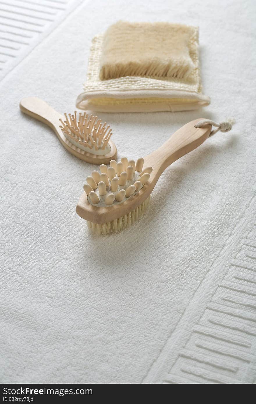 Hairbrush Massager And Bast