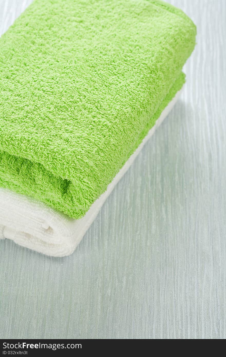 White and green towels