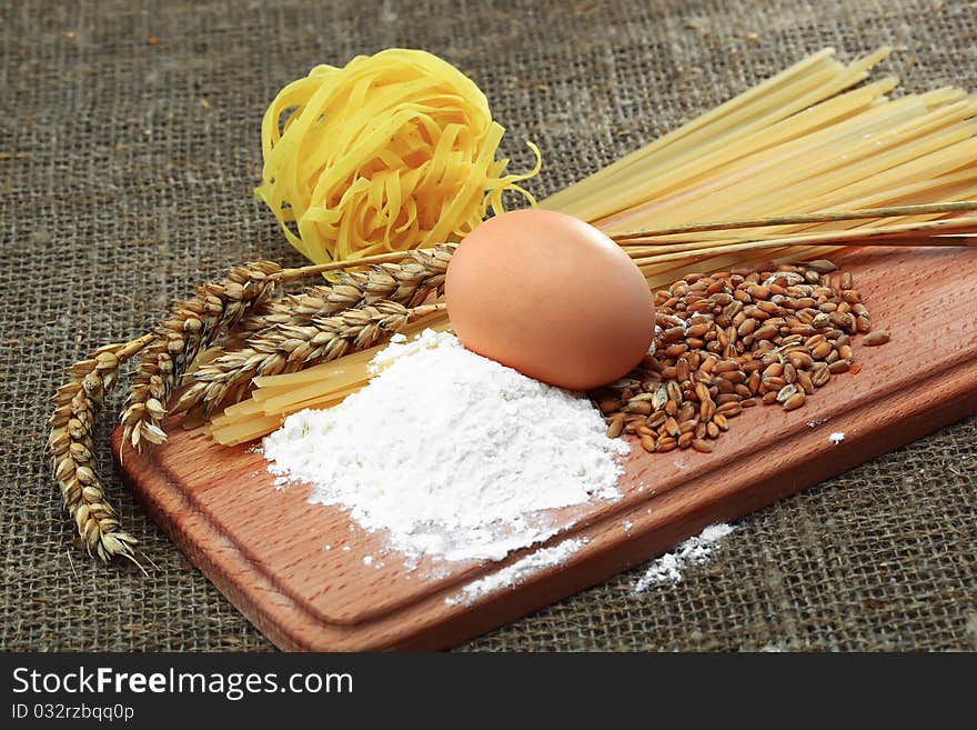 Preparation of dough from flour and eggs for sacking. Preparation of dough from flour and eggs for sacking