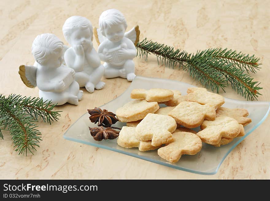 Christmas cookies with 3 angels, as a decoration.