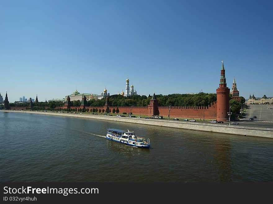 Russia, Moscow, view of the Moskva River and the Kremlin