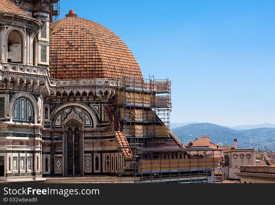 Basilica di Santa Maria del Fiore under costraction. Basilica di Santa Maria del Fiore under costraction