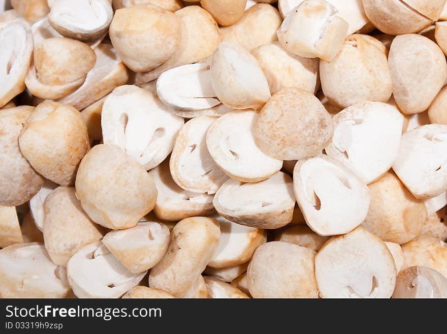 Mushroom hemispherical part Prepared for cooking. Vegetables readily available.