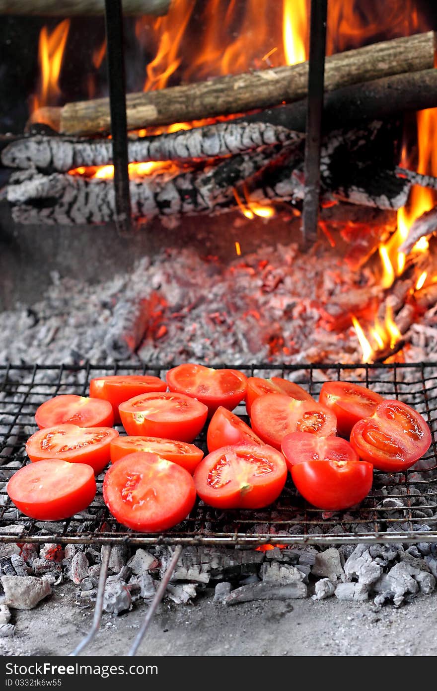 Tomatoes barbecued