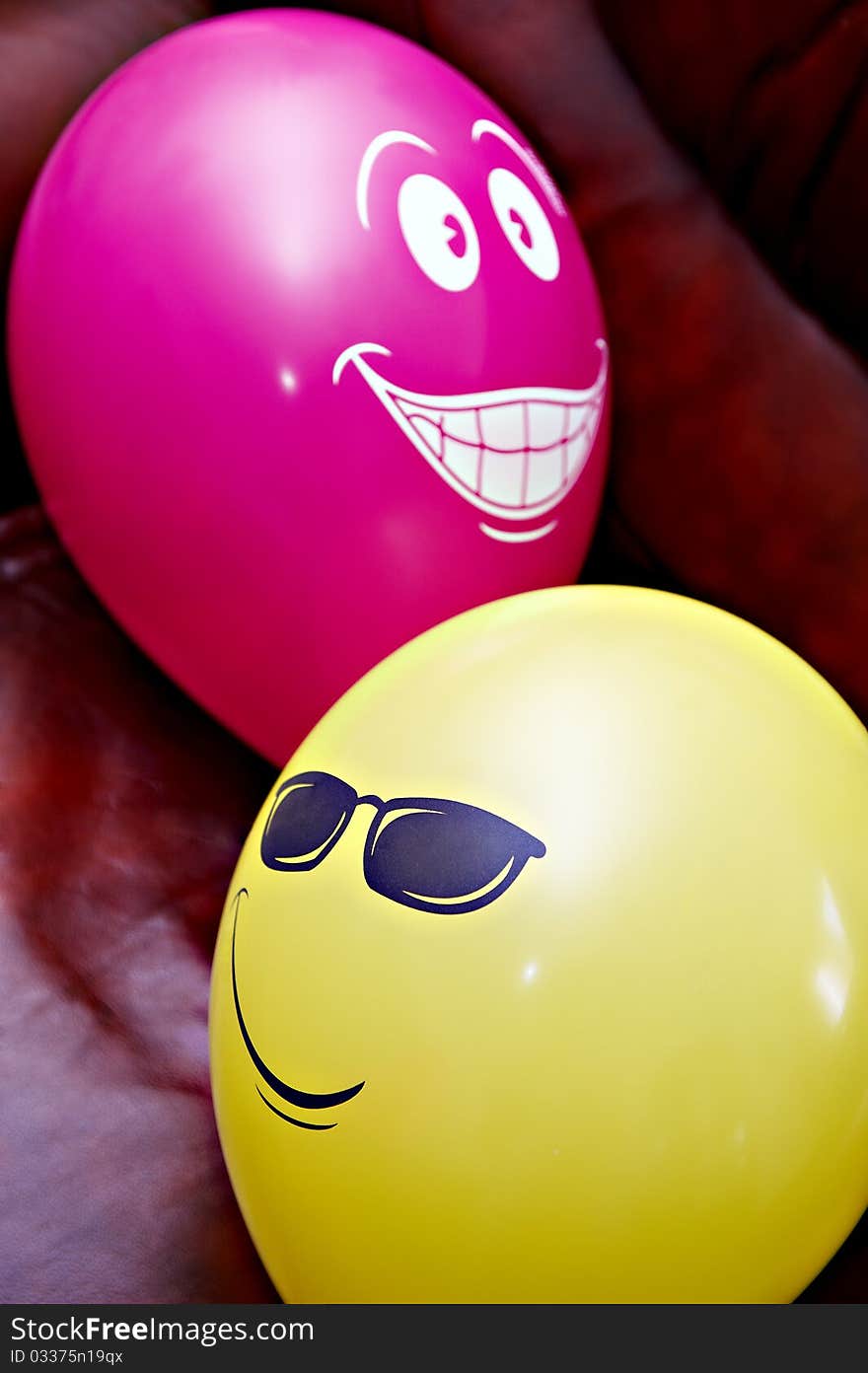 Funny red and yellow balloons