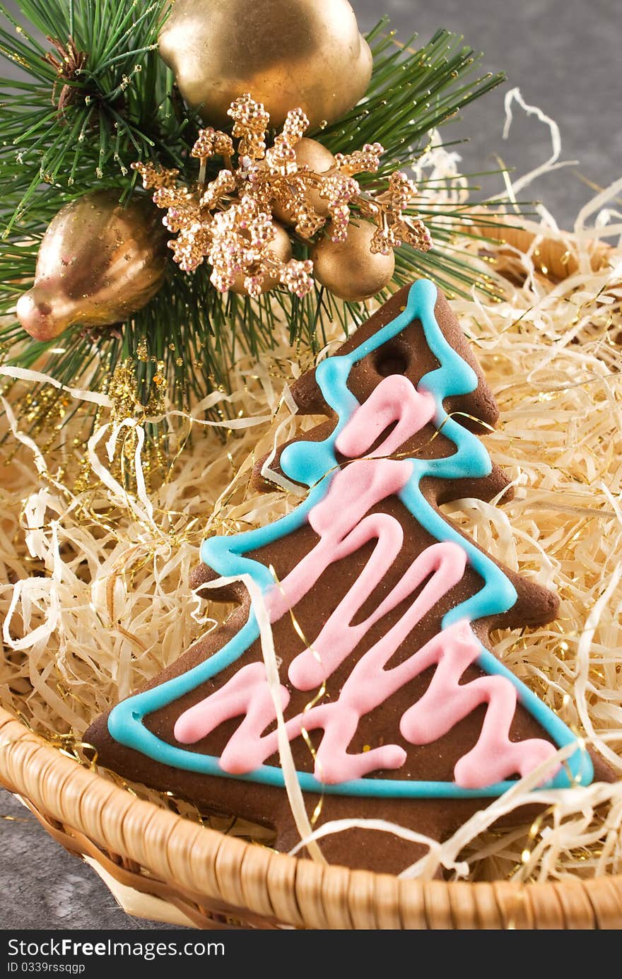 Traditional christmas gingerbread in a wicker basket