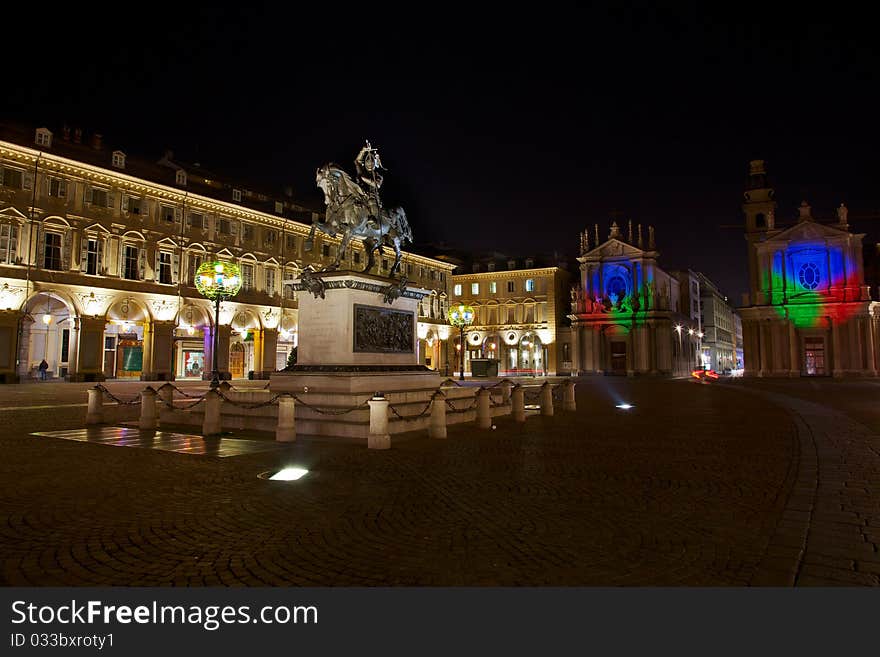 (Torino), baroque architecture - at night. (Torino), baroque architecture - at night