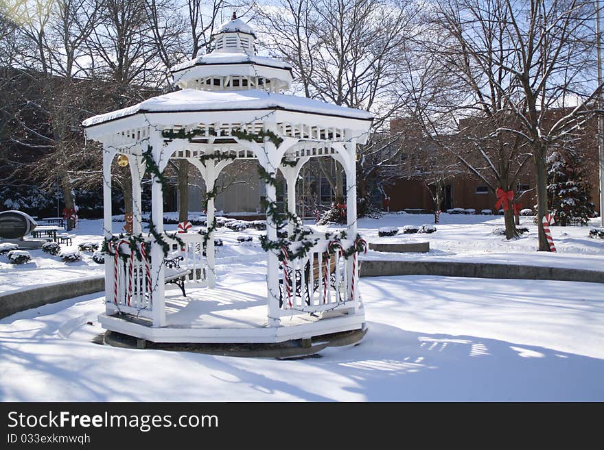 Gazebo decorated for the Christmas holiday. Gazebo decorated for the Christmas holiday