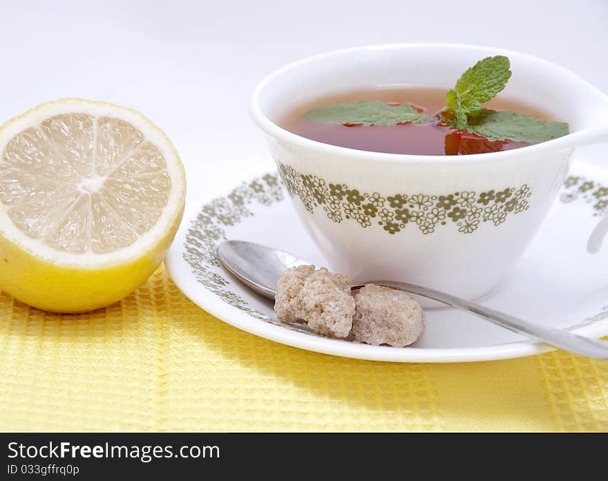 Tea With Mint And Lemon