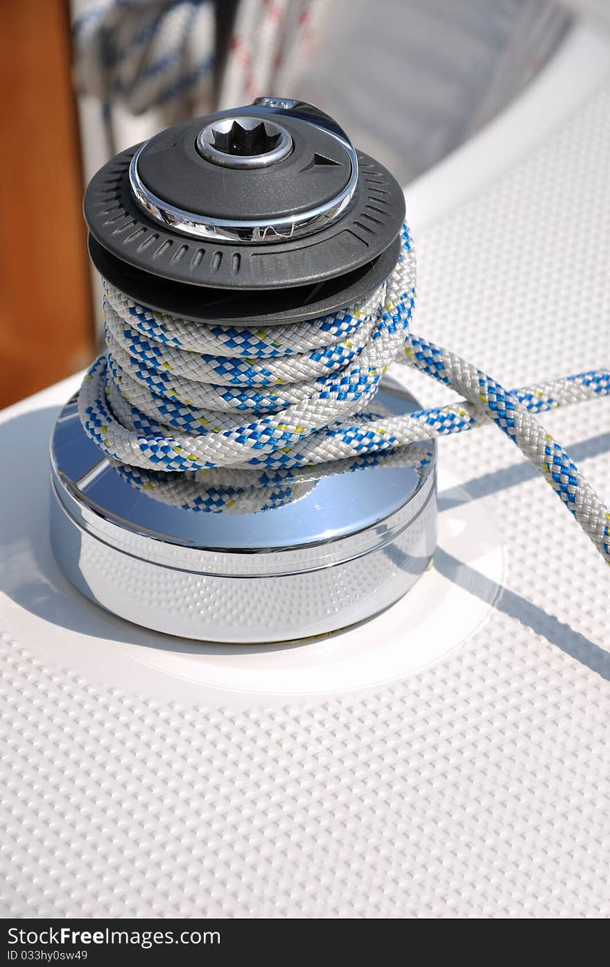 Bollard and rope of yacht