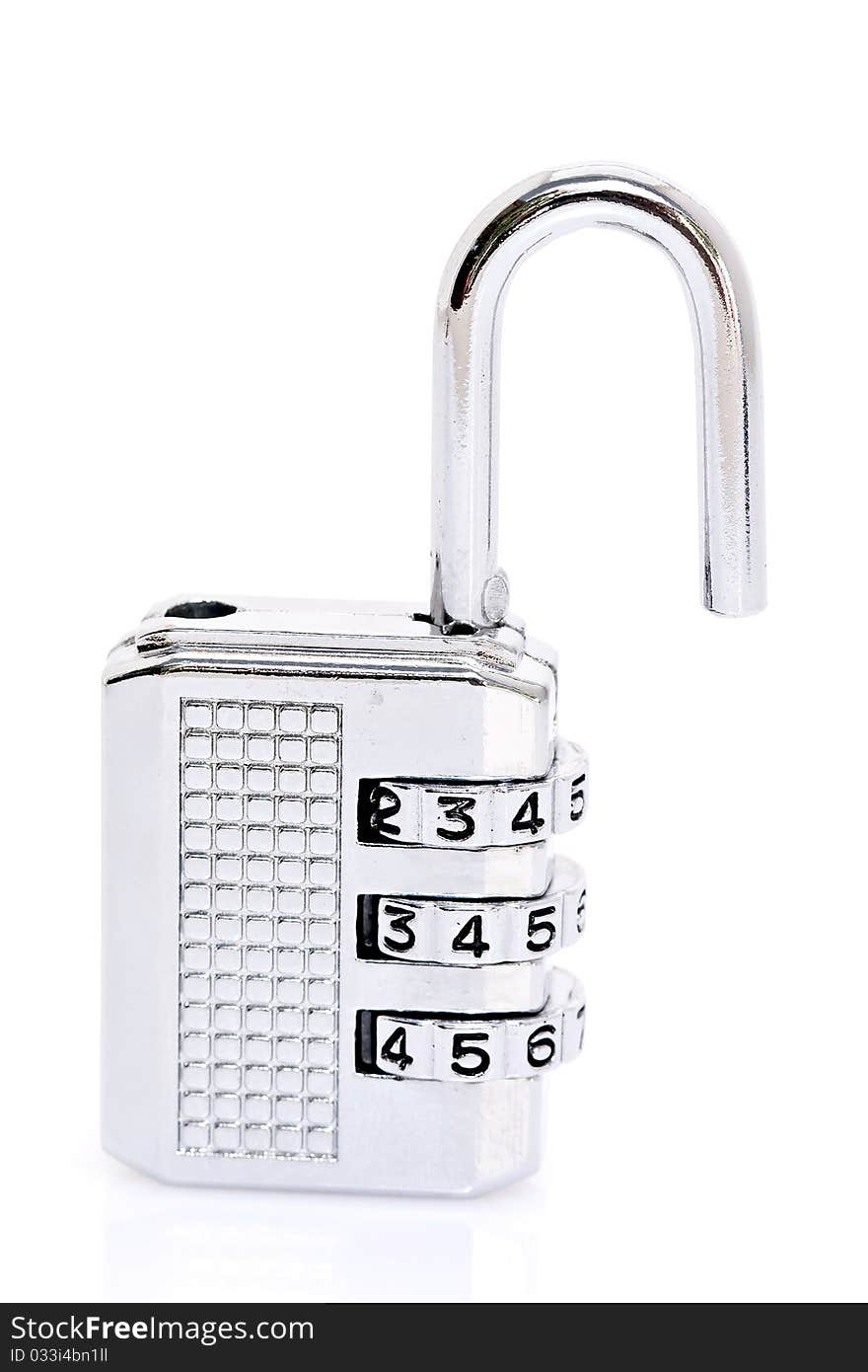 Open combination padlock