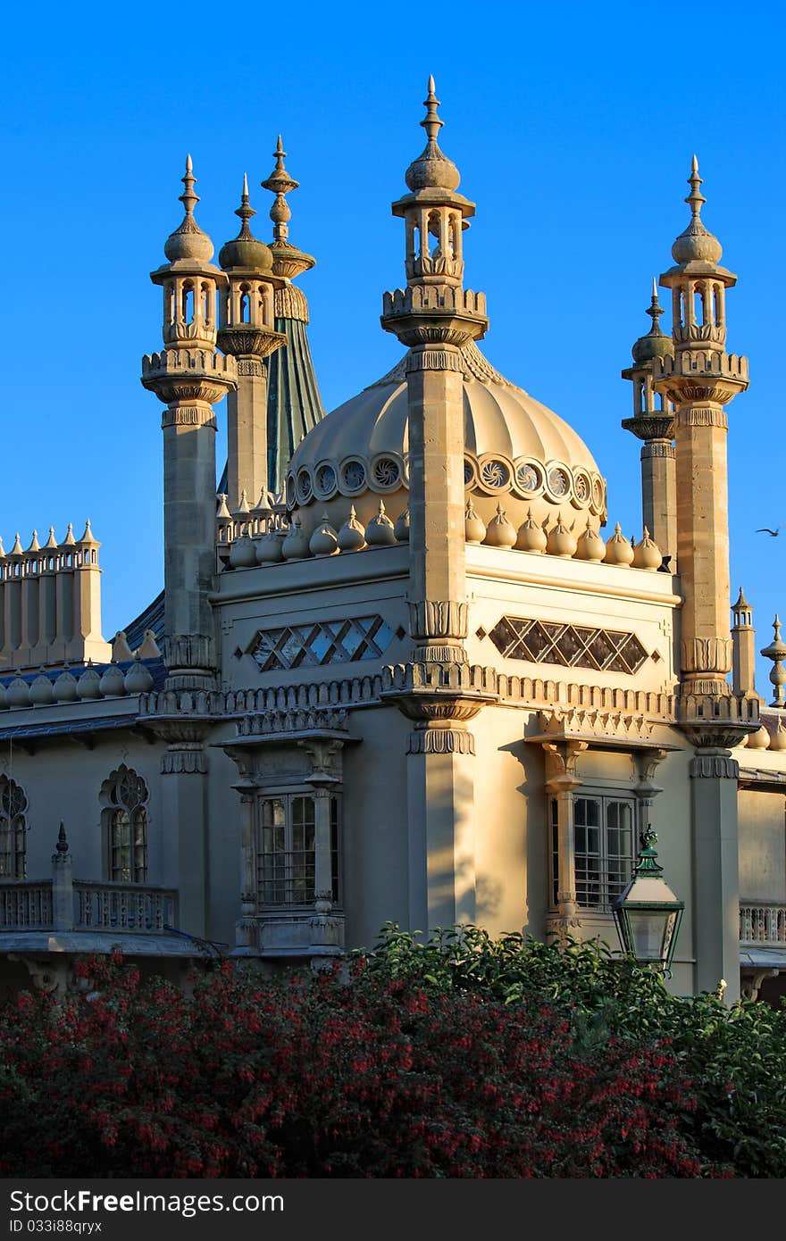 Day view of Royal Pavilion in Brighton