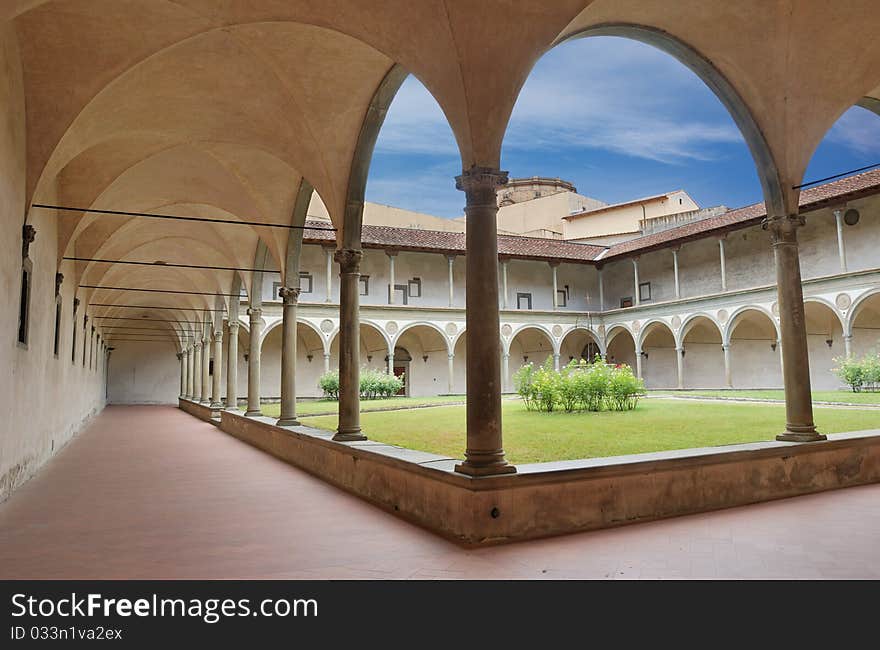 Internal court yard of basilica Santa Croce (Basilica of the Holy Cross) in Florence, Italia. Internal court yard of basilica Santa Croce (Basilica of the Holy Cross) in Florence, Italia.