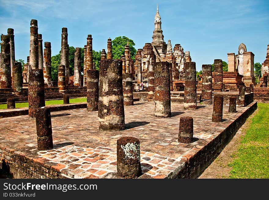 The Sukkothai historical park had ruin long time ago