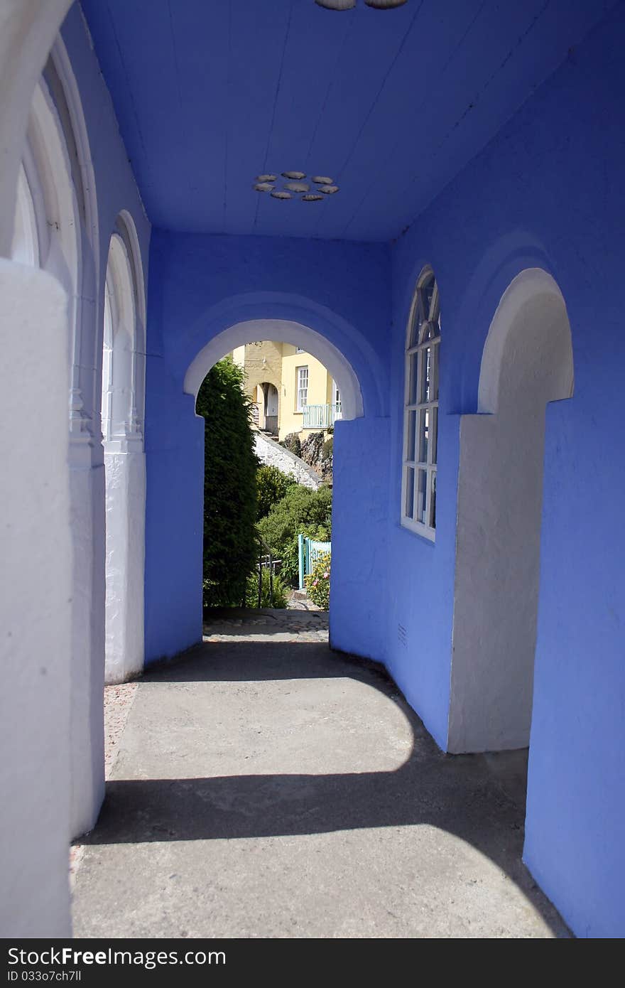 Colonnade under Pantheon, Portmeirion