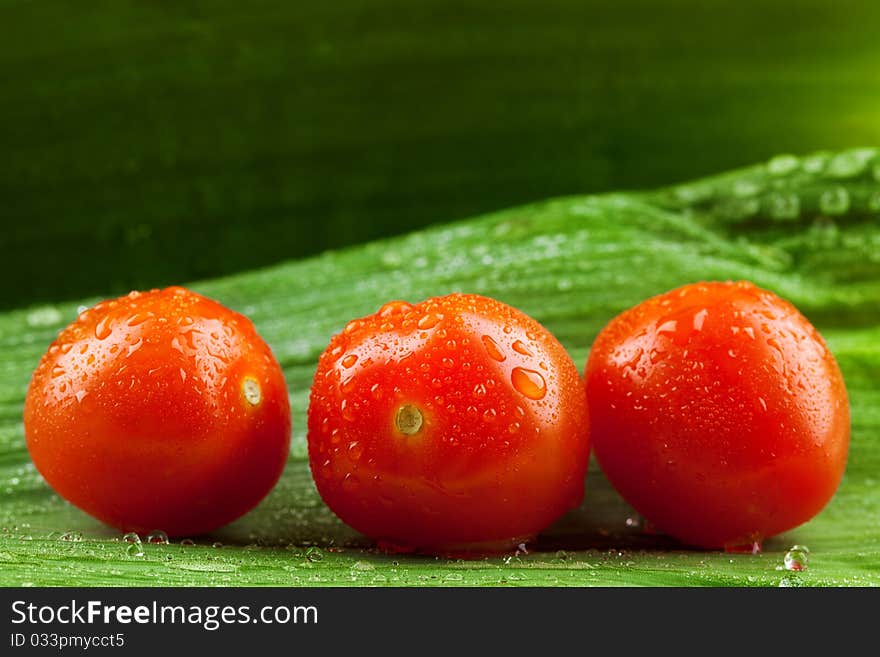 Ripe cherry tomatoes