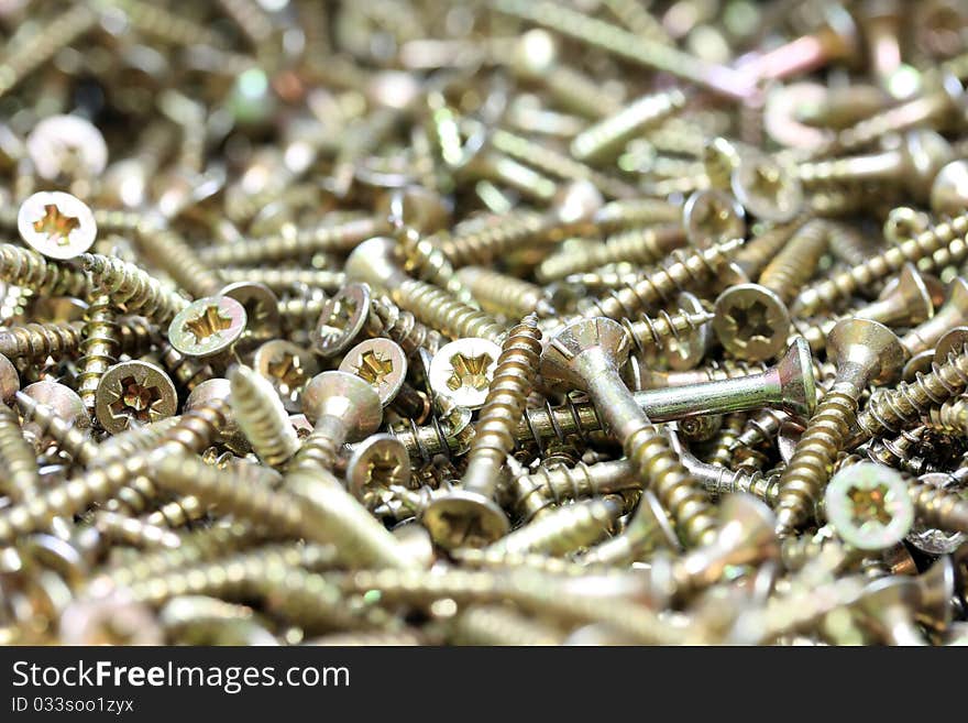 Big pile of wood screws