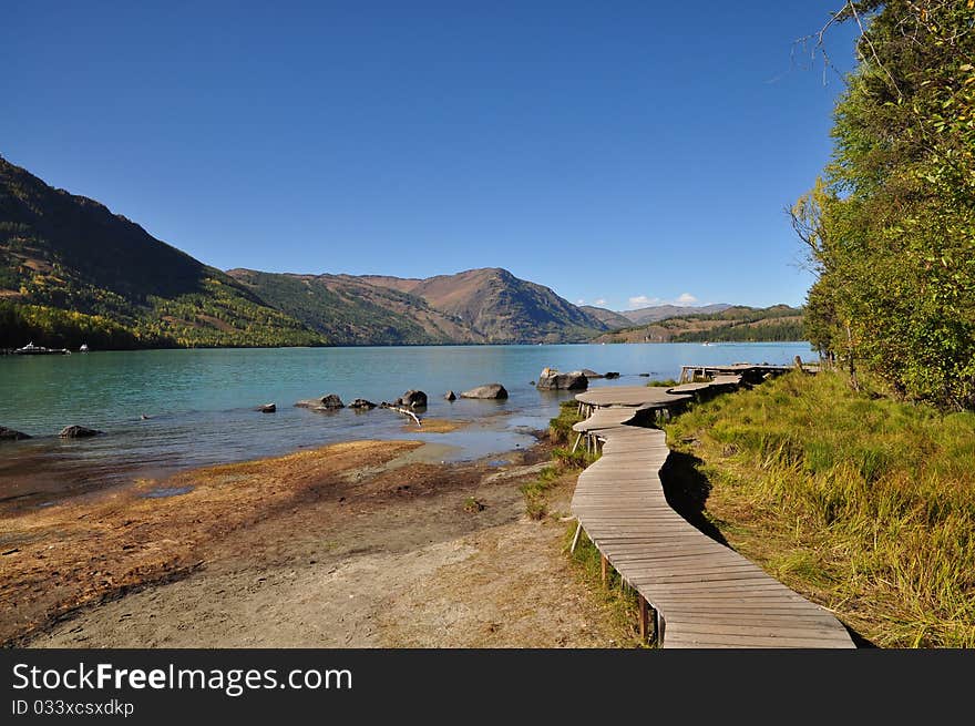 The lonely Kanas lake