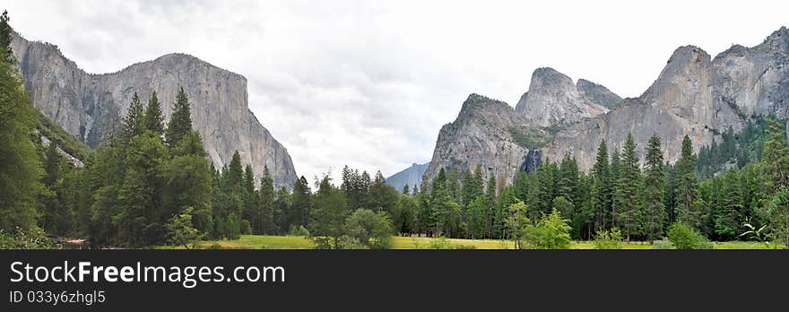 A rare cloudy day in Yosemite makes for a unique view of El Capitan on the left and Bridal Veil Falls on the right. A rare cloudy day in Yosemite makes for a unique view of El Capitan on the left and Bridal Veil Falls on the right.