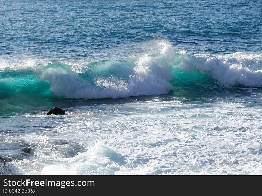 Photo of a wave while fringe. Photo of a wave while fringe