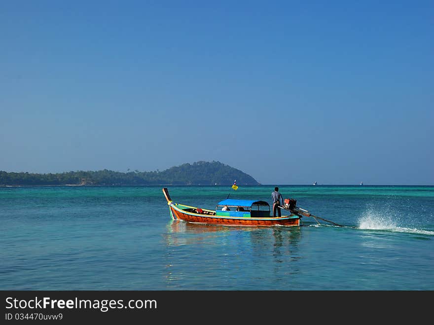 Long-tail boat