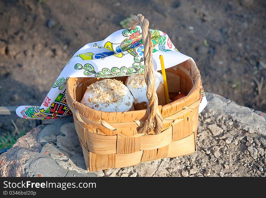 Easter basket with bread