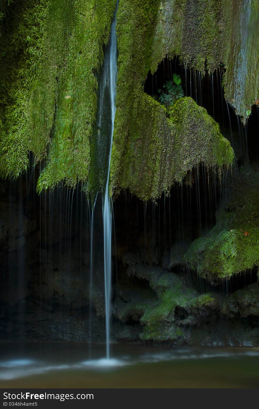 Waterfall in pamukkale denizli turkey