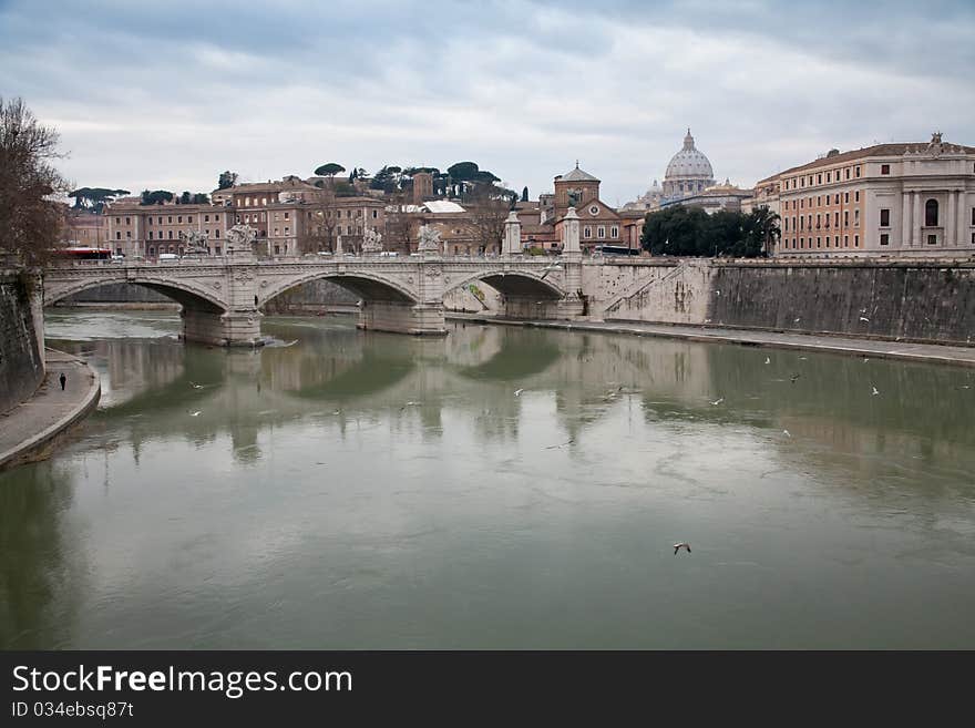 View on Tibre river and Vittorio Emanuele II Bridge