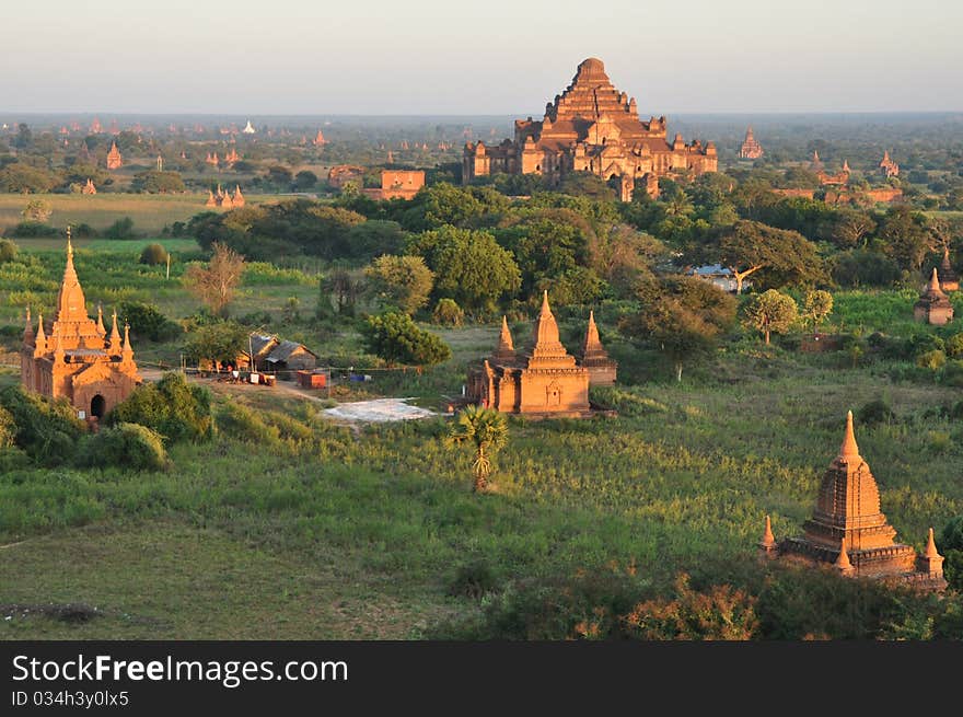 Myanmar: Bagan Temples