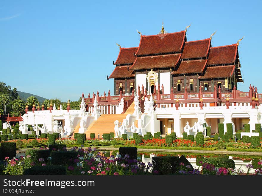 The beauty of Thai sculpture