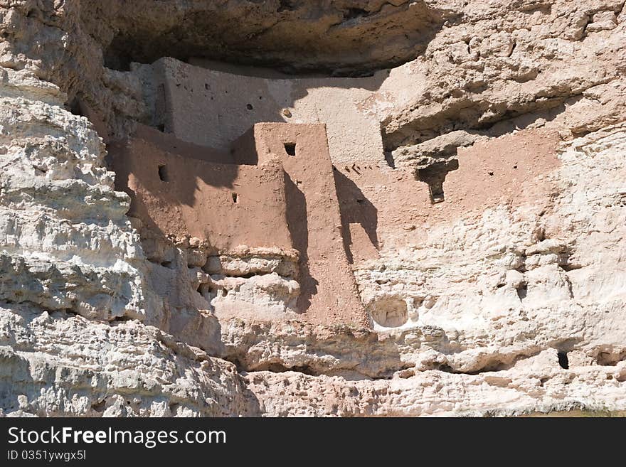 Historic Indian ruins of Montezuma Castle about 5 miles north of Camp Verde near Sedona Arizona. Five-story, 20 room, cliff dwellings carved into sandstone cliffs high above Beaver Creek, abandoned by Sinaquq Indians in the 15th century. Historic Indian ruins of Montezuma Castle about 5 miles north of Camp Verde near Sedona Arizona. Five-story, 20 room, cliff dwellings carved into sandstone cliffs high above Beaver Creek, abandoned by Sinaquq Indians in the 15th century.